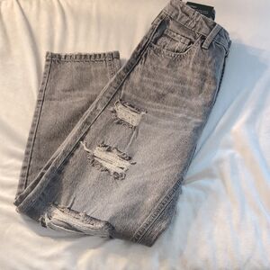 NWT Women's Size 2 Wild Fable Gray Wash Distressed High Rise Tapered Jeans